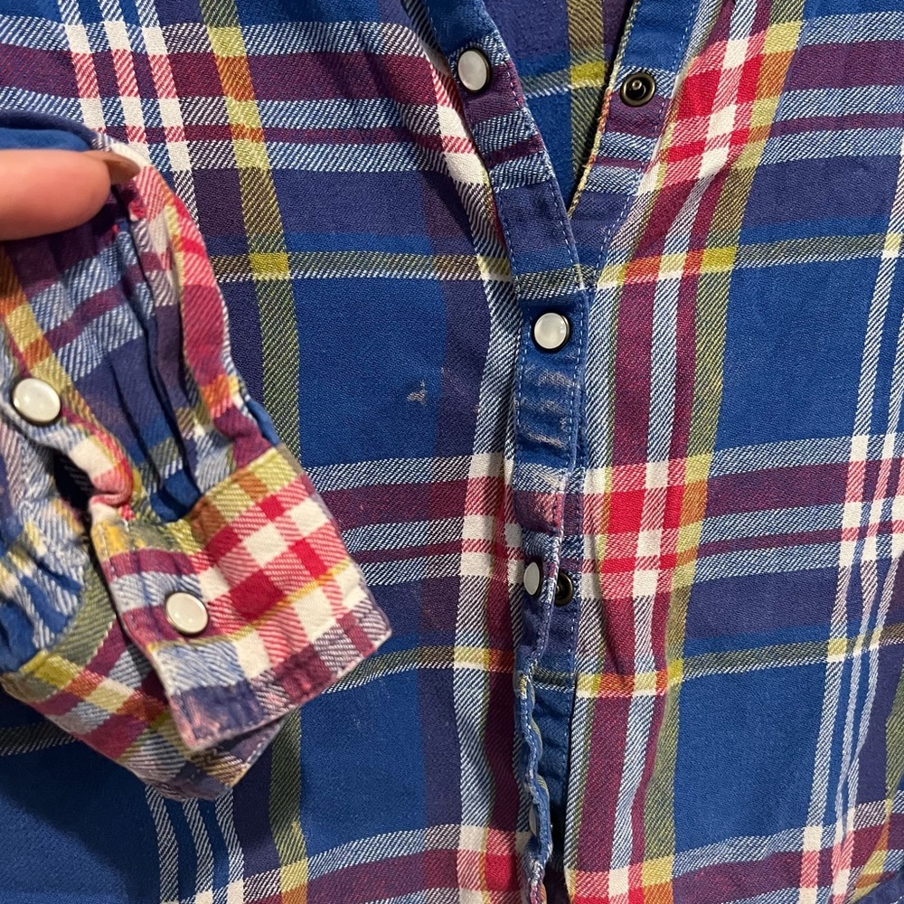 Cute vintage looking flannel